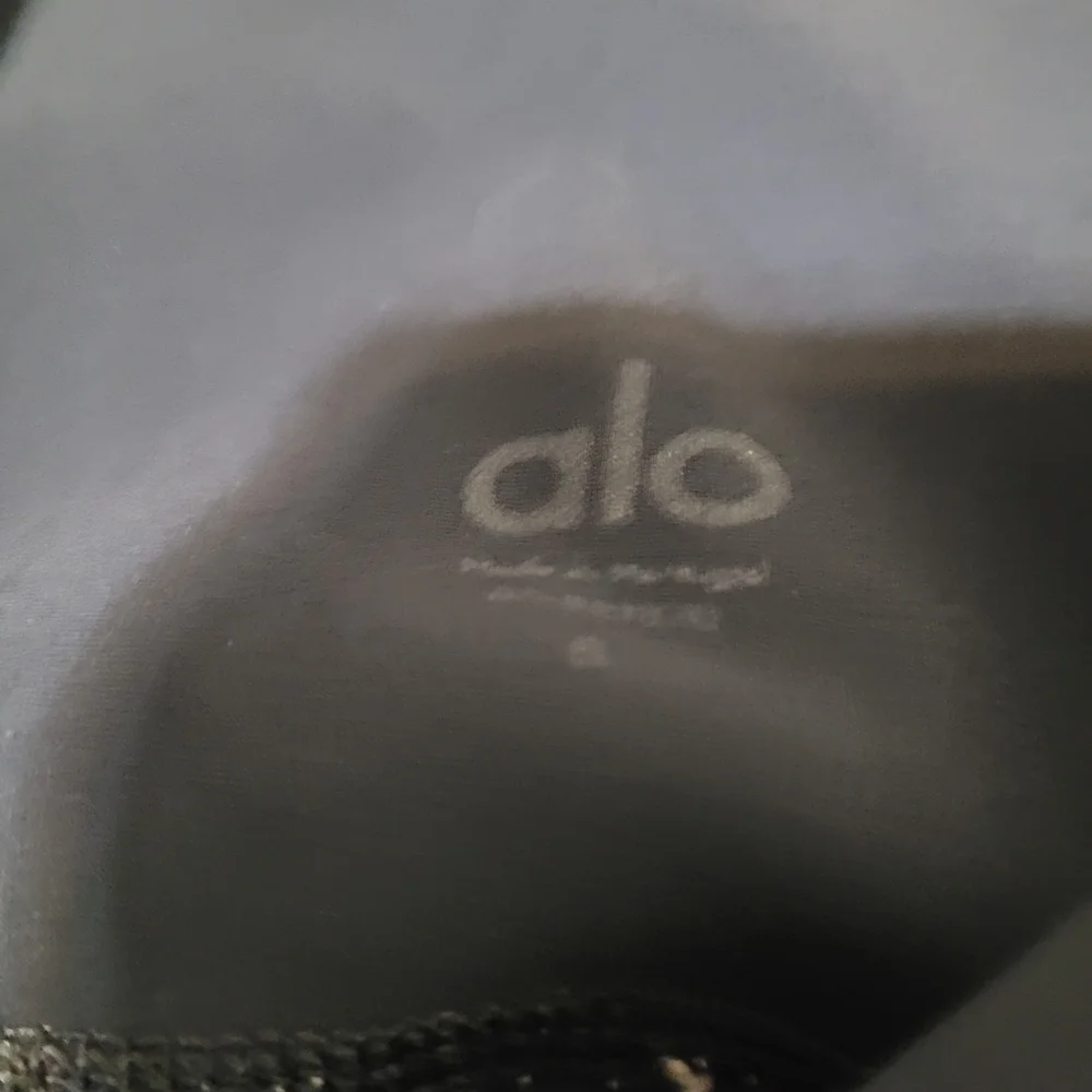 ALO Yoga charcoal leggings